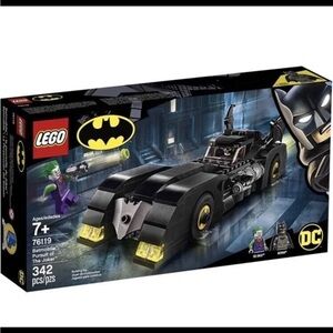 *RETIRED* LEGO Batmobile  (76119)